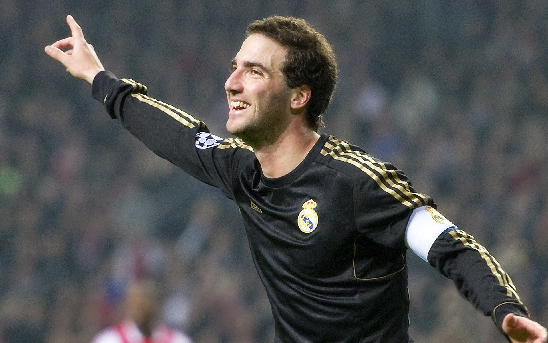 足球行业实现信息化管理，提升运营效能，足球队信息管理系统