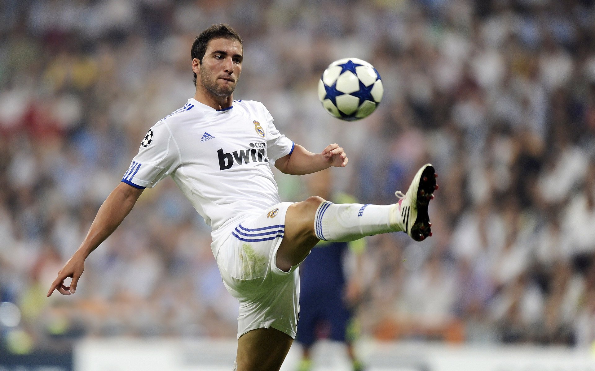 阿森纳青训不断突破，未来足球之星不断涌现